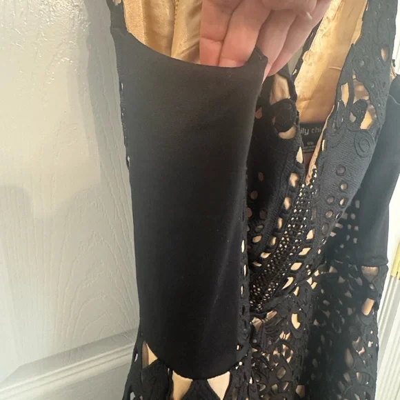 City Chic All Class Lacey overlay Black Dress Size 16 - Picture 15 of 16